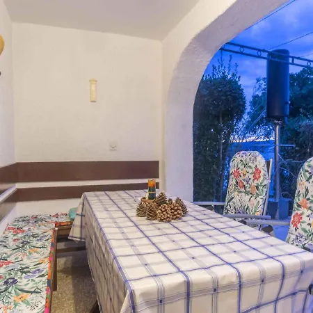 In Njivice/insel Krk 33584 アパート